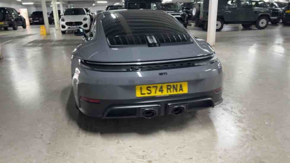 More views of Porsche 911