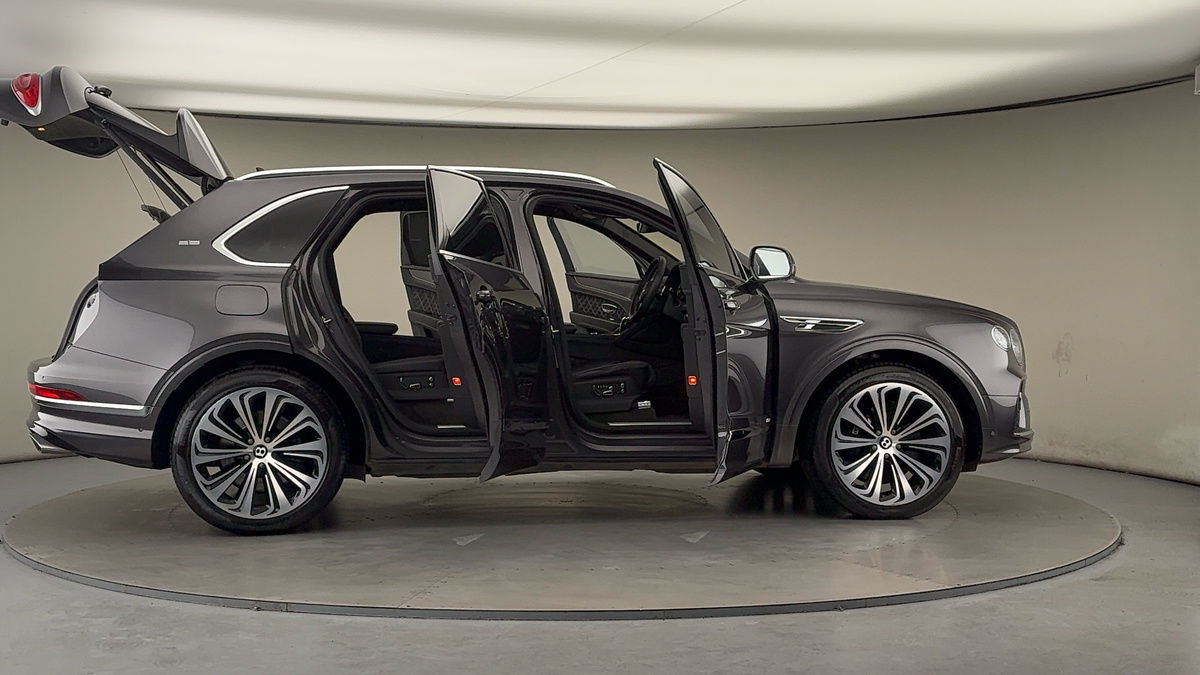 More views of Bentley Bentayga