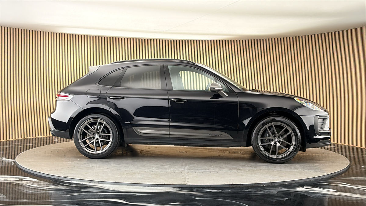 More views of Porsche Macan