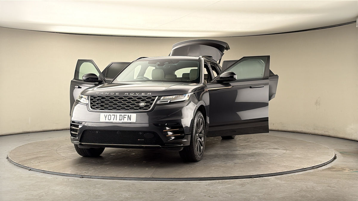 More views of Land Rover Range Rover Velar