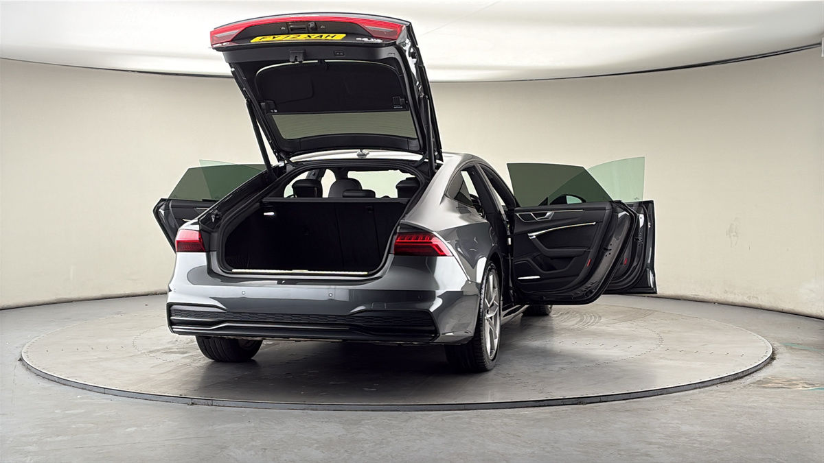 More views of Audi A7