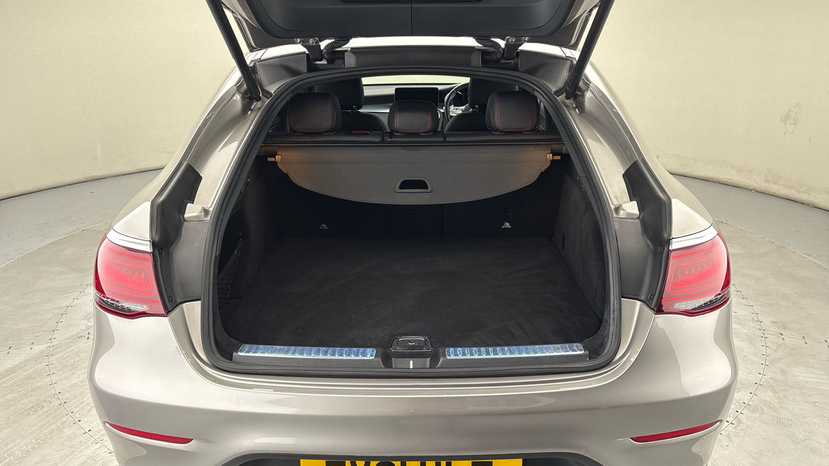 Mercedes-Benz GLC Image 11