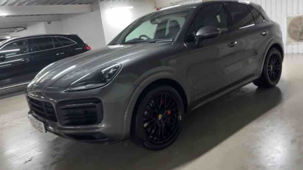 More views of Porsche Cayenne