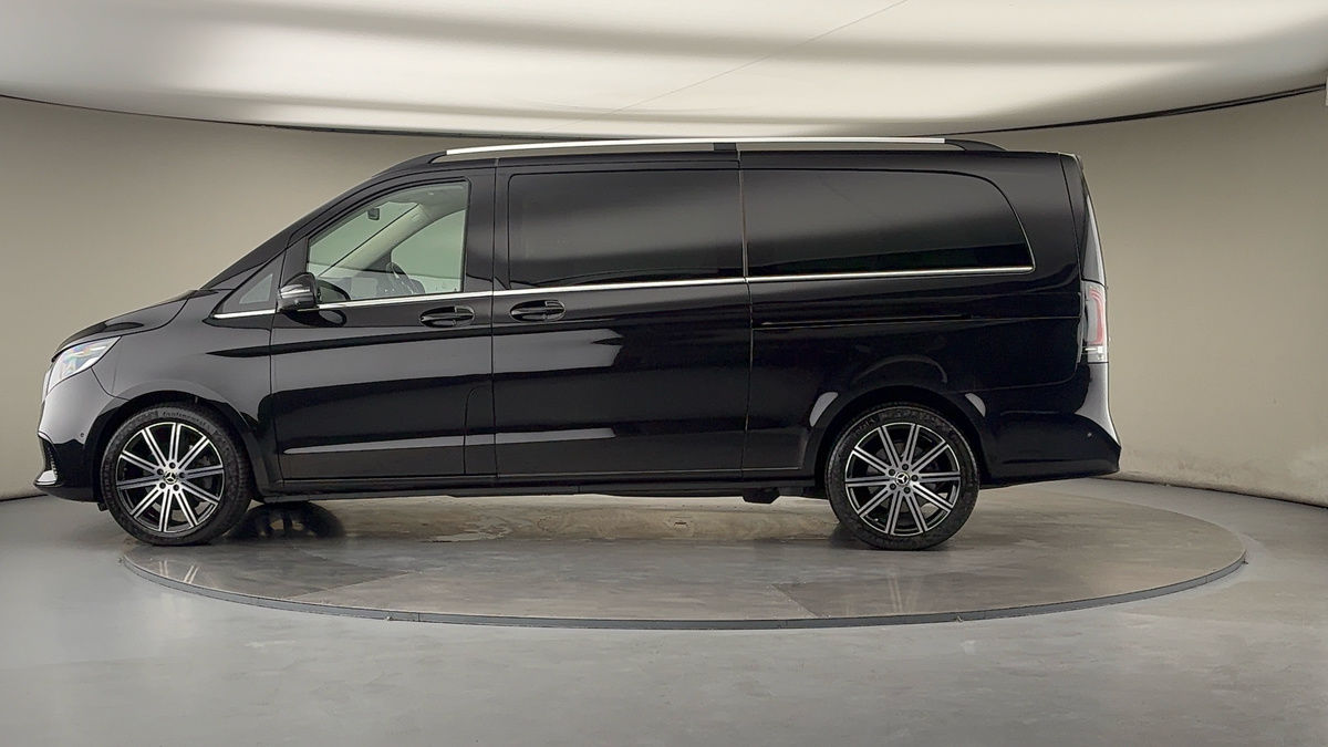 Mercedes-Benz V Class Image 15