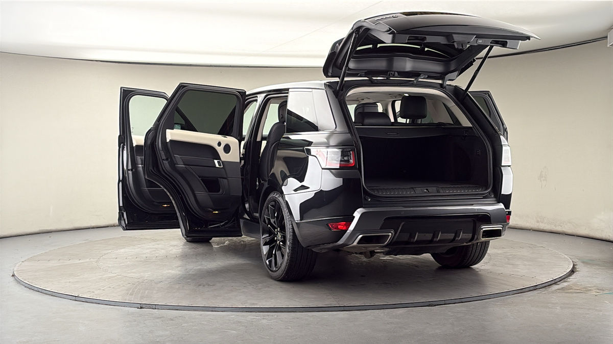 More views of Land Rover Range Rover Sport