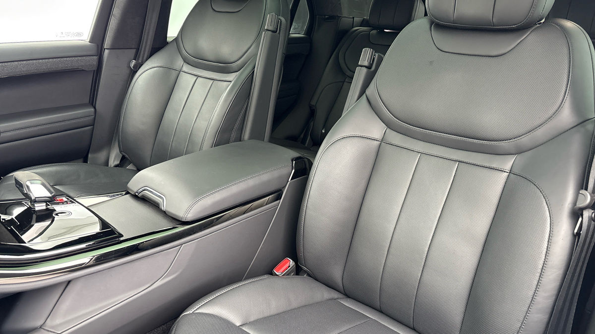 Land Rover Range Rover Sport Image 7