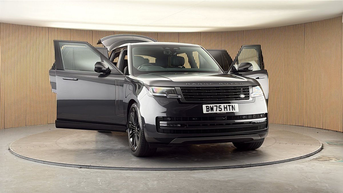 More views of Land Rover Range Rover