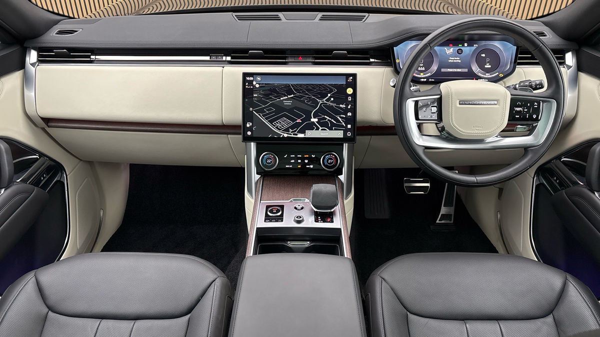 More views of Land Rover Range Rover
