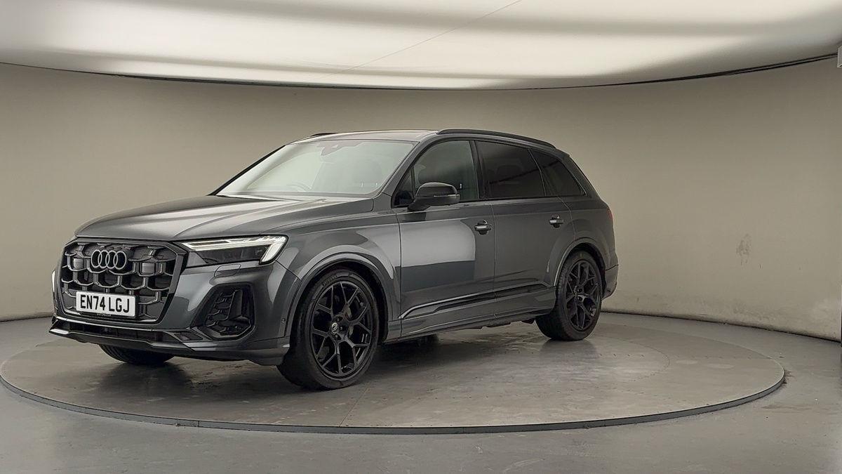 More views of Audi Q7