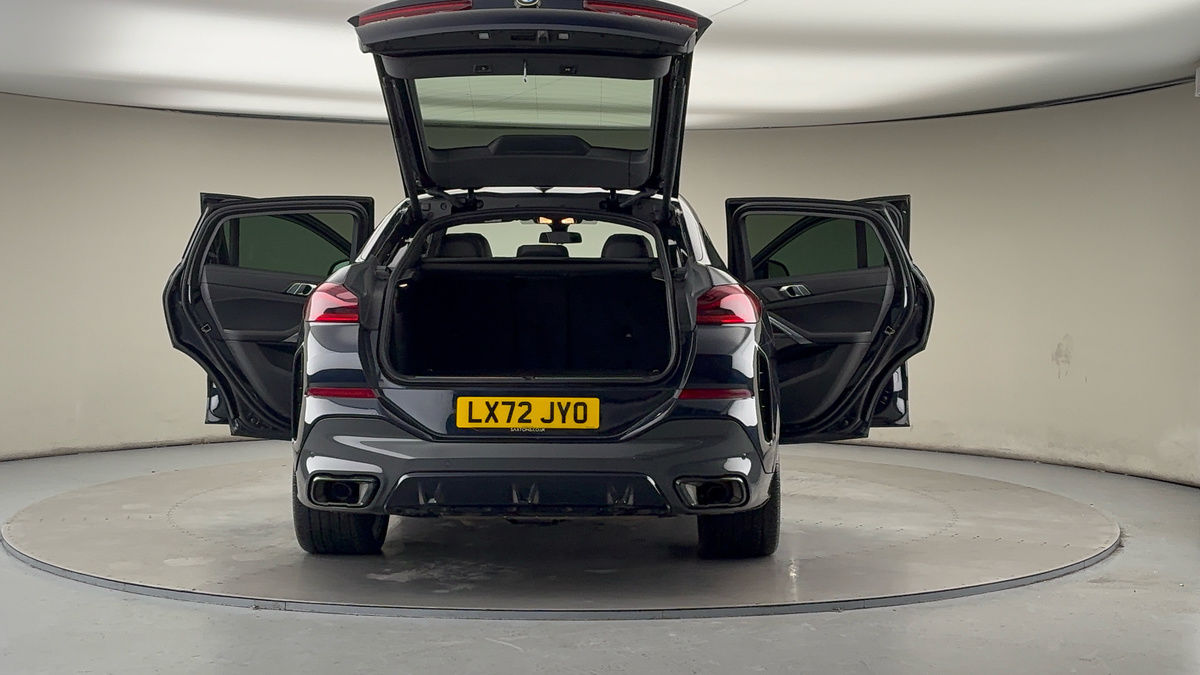 More views of BMW X6