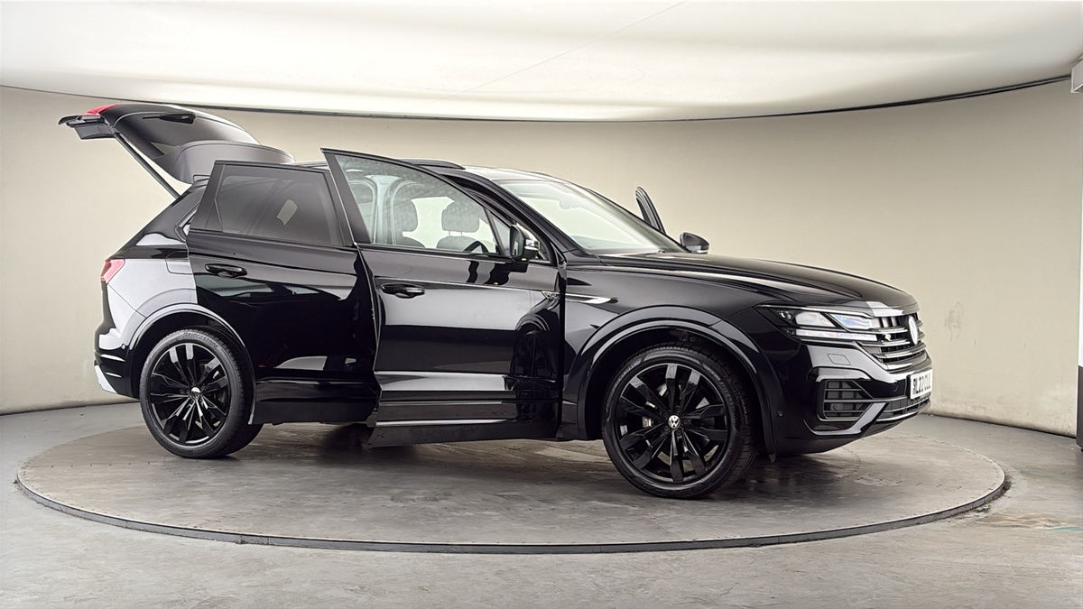 More views of Volkswagen Touareg