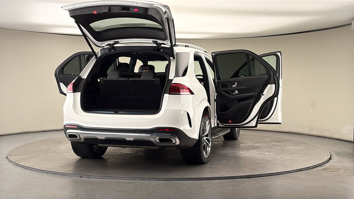 More views of Mercedes-Benz GLE