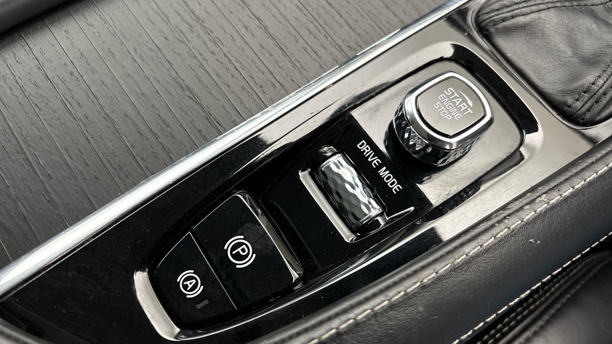 Volvo XC90 Image 25