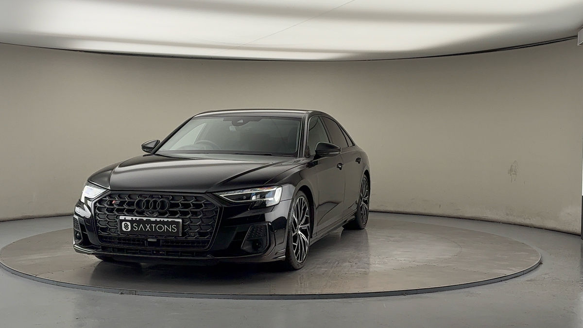 More views of Audi S8