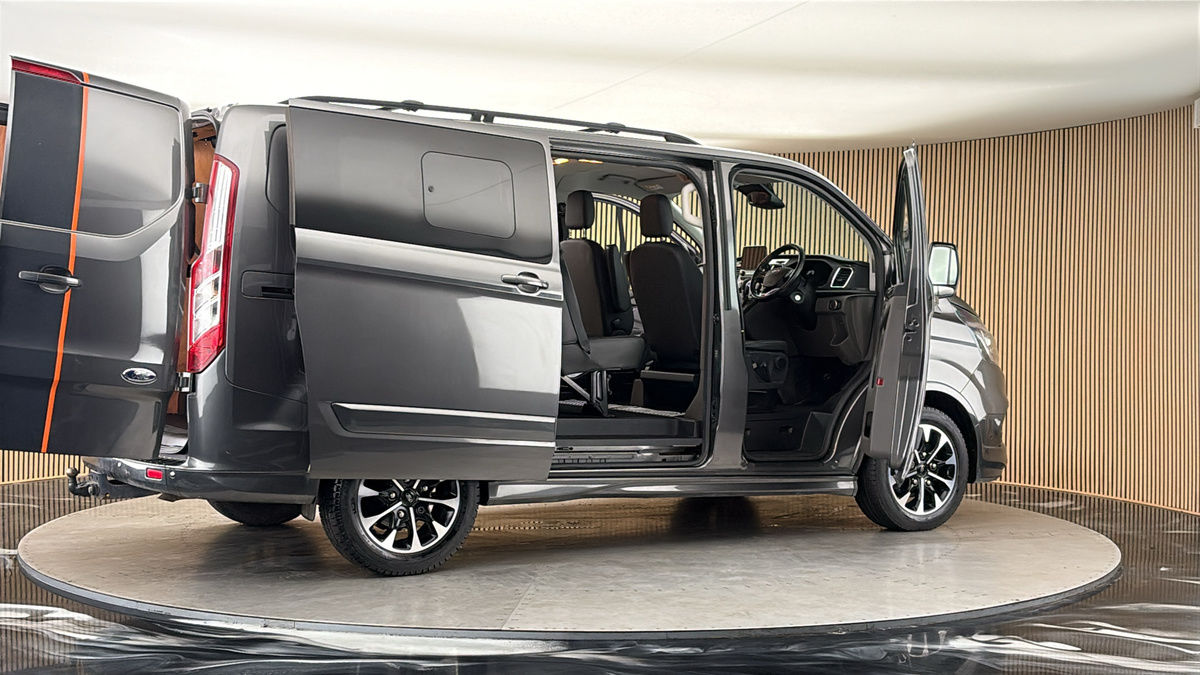 More views of Ford Transit Custom