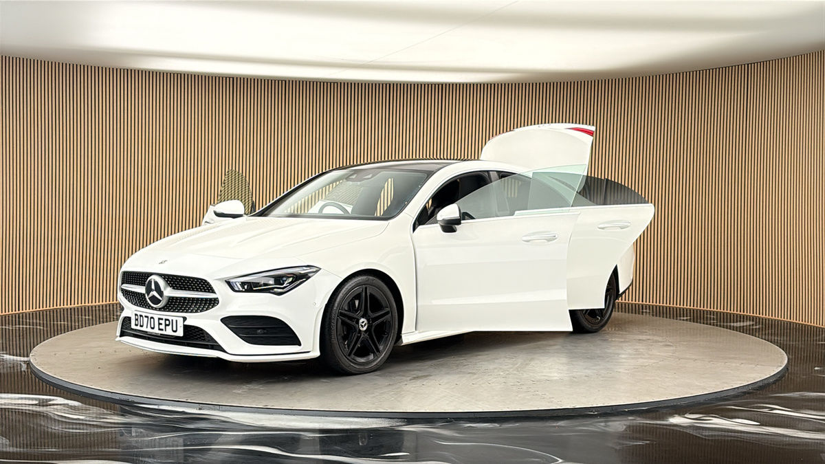 Mercedes-Benz CLA Image 22