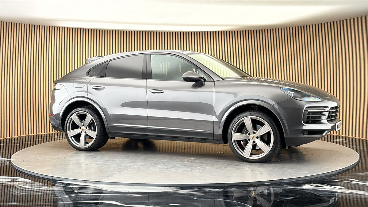 More views of Porsche Cayenne