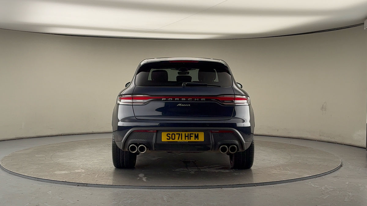 Porsche Macan Image 4