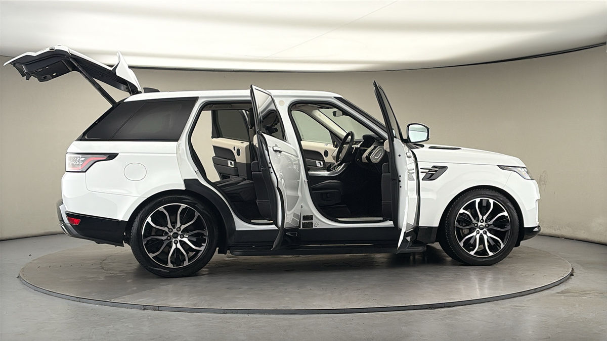 More views of Land Rover Range Rover Sport