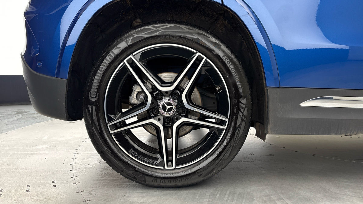 Mercedes-Benz GLA Image 10