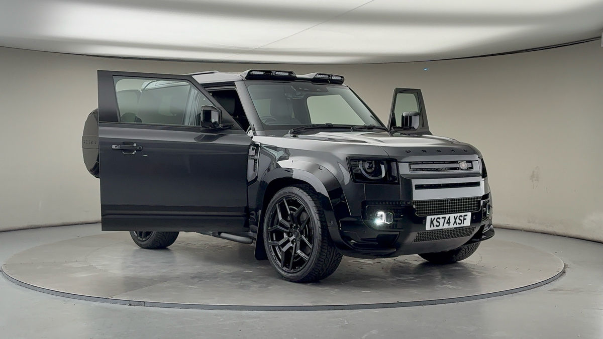 More views of Land Rover Defender 90