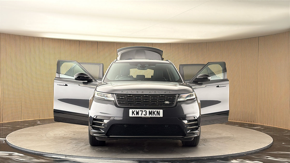 More views of Land Rover Range Rover Velar