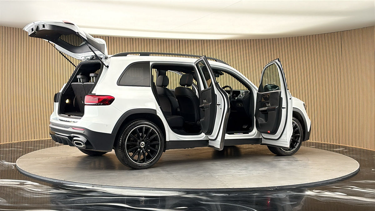 More views of Mercedes-Benz GLB