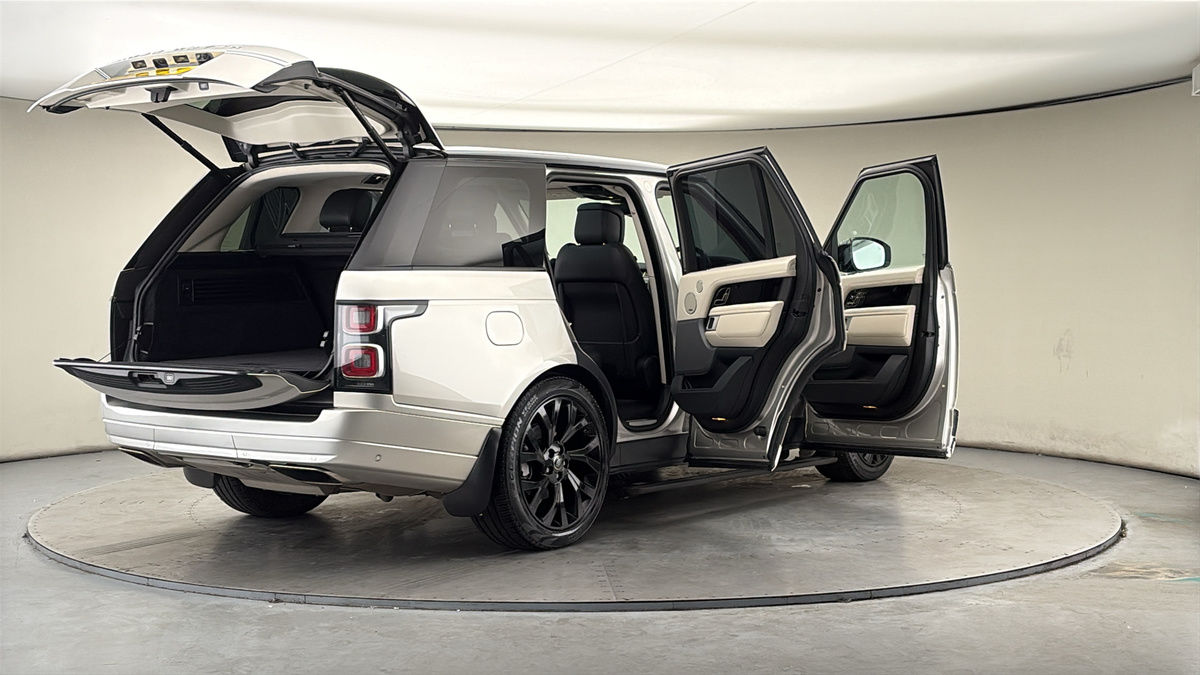 More views of Land Rover Range Rover