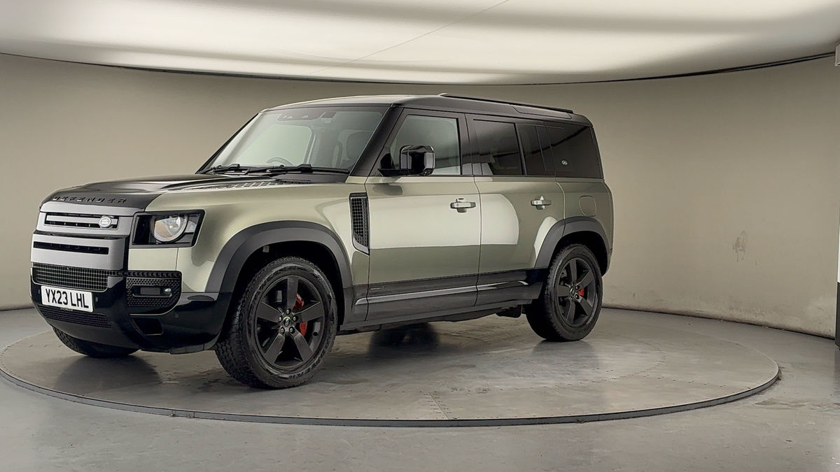 Land Rover Defender 110 Image 20