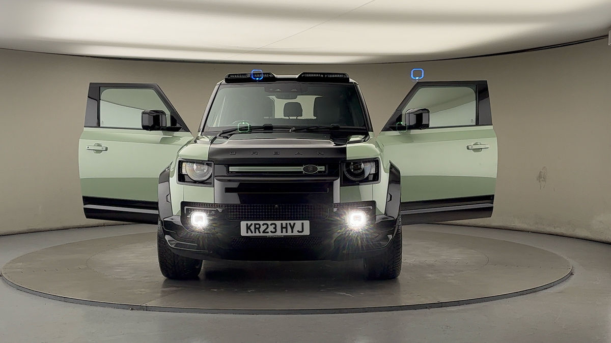 More views of Land Rover Defender 90