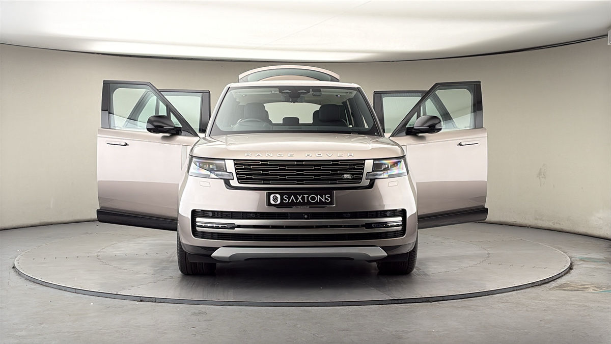 More views of Land Rover Range Rover