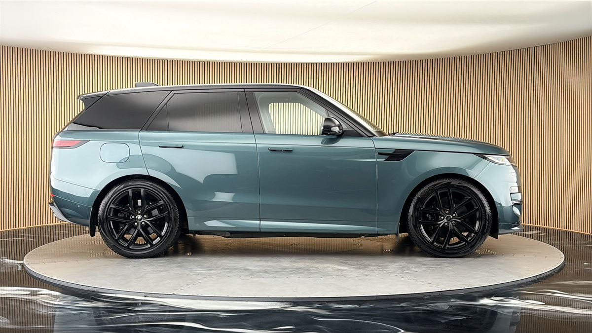 Land Rover Range Rover Sport Image 16