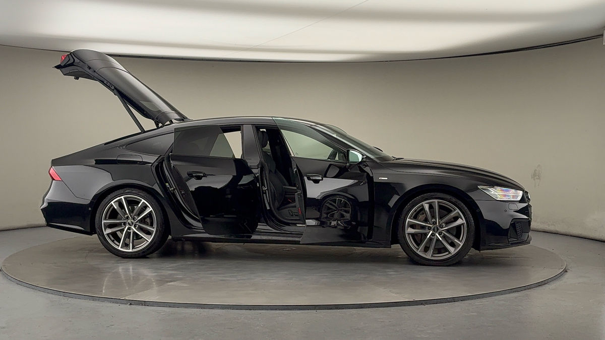 More views of Audi A7