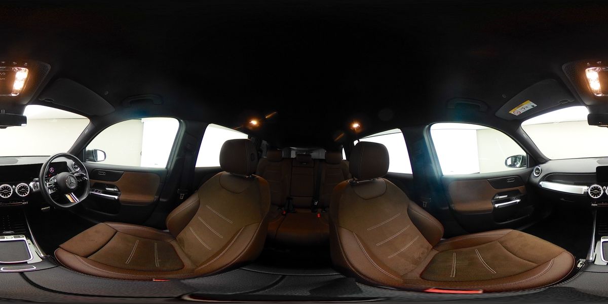 More views of Mercedes-Benz GLB