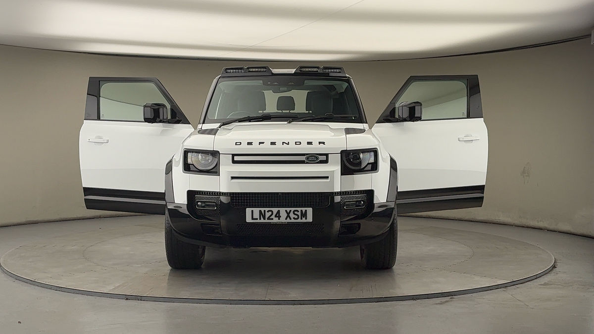 More views of Land Rover Defender 90