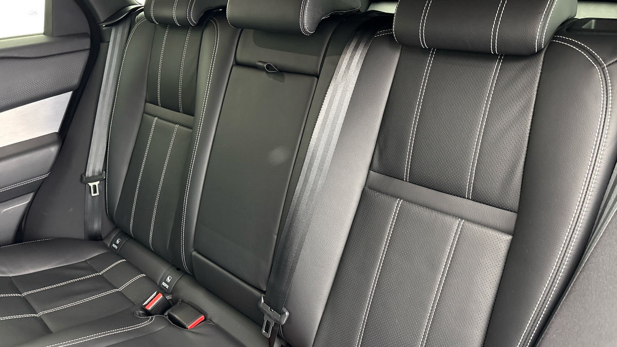 Land Rover Range Rover Velar Image 8