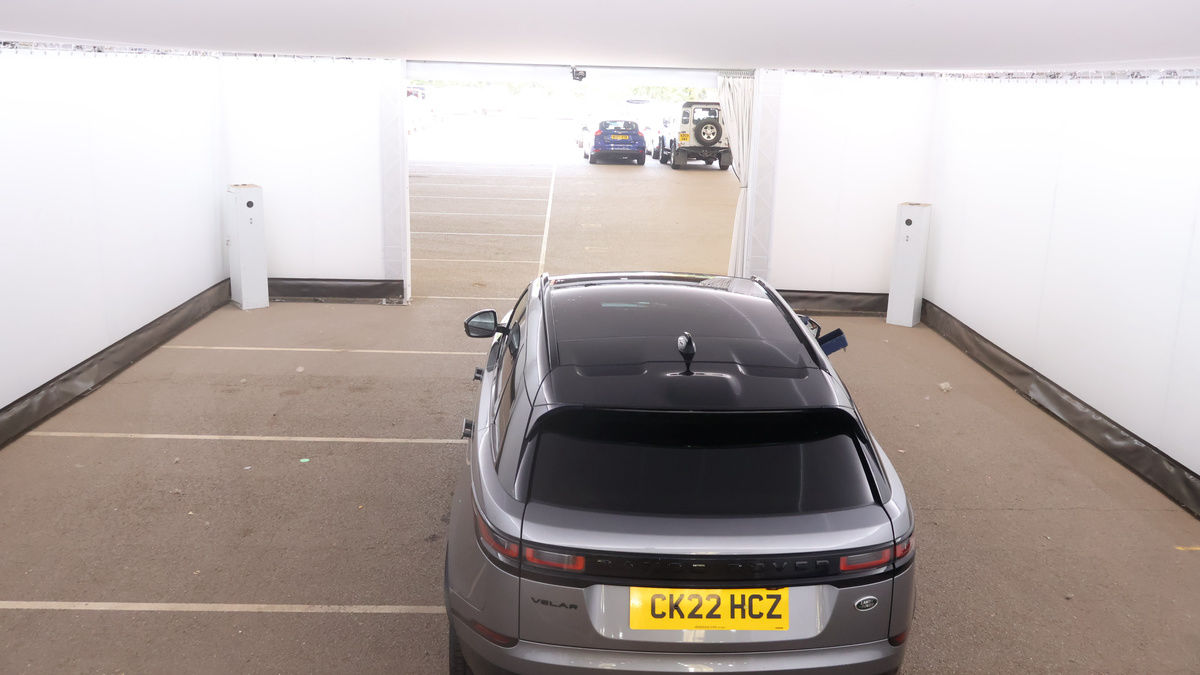 Land Rover Range Rover Velar Image 8