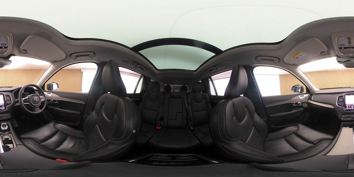 More views of Volvo XC90