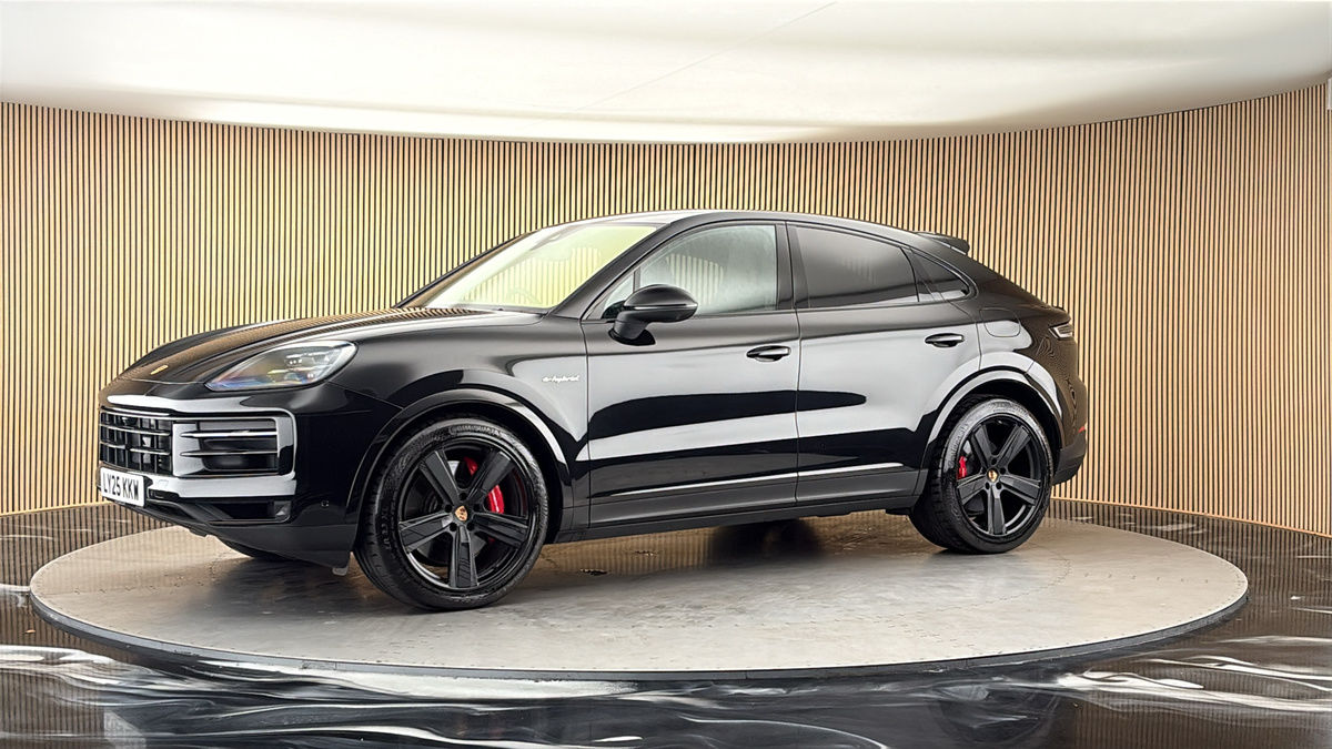 More views of Porsche Cayenne