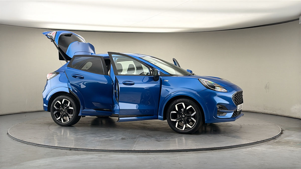 More views of Ford Puma