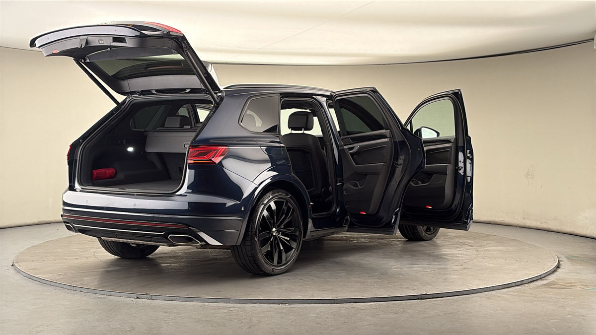 More views of Volkswagen Touareg