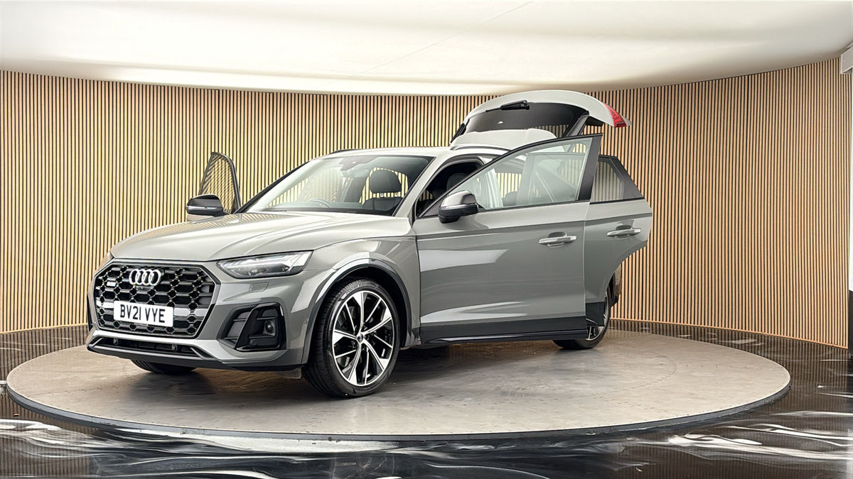 More views of Audi SQ5