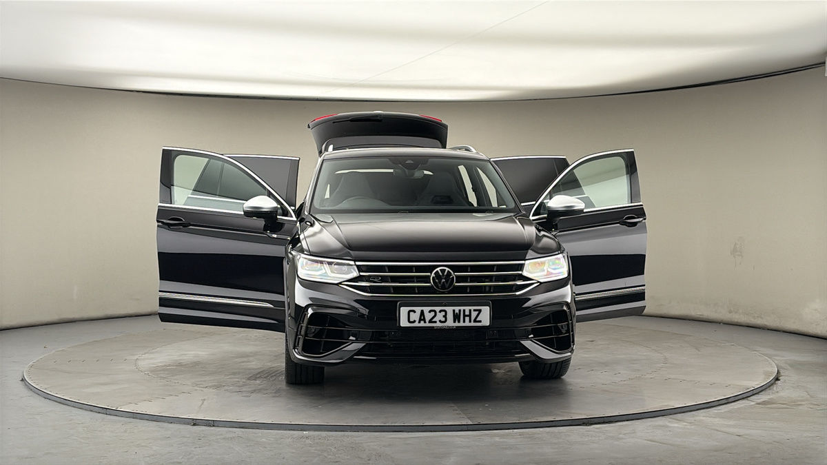 More views of Volkswagen Tiguan