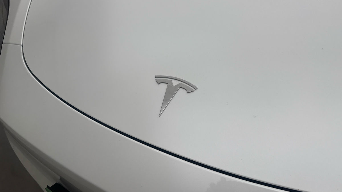 Tesla Model Y Image 20