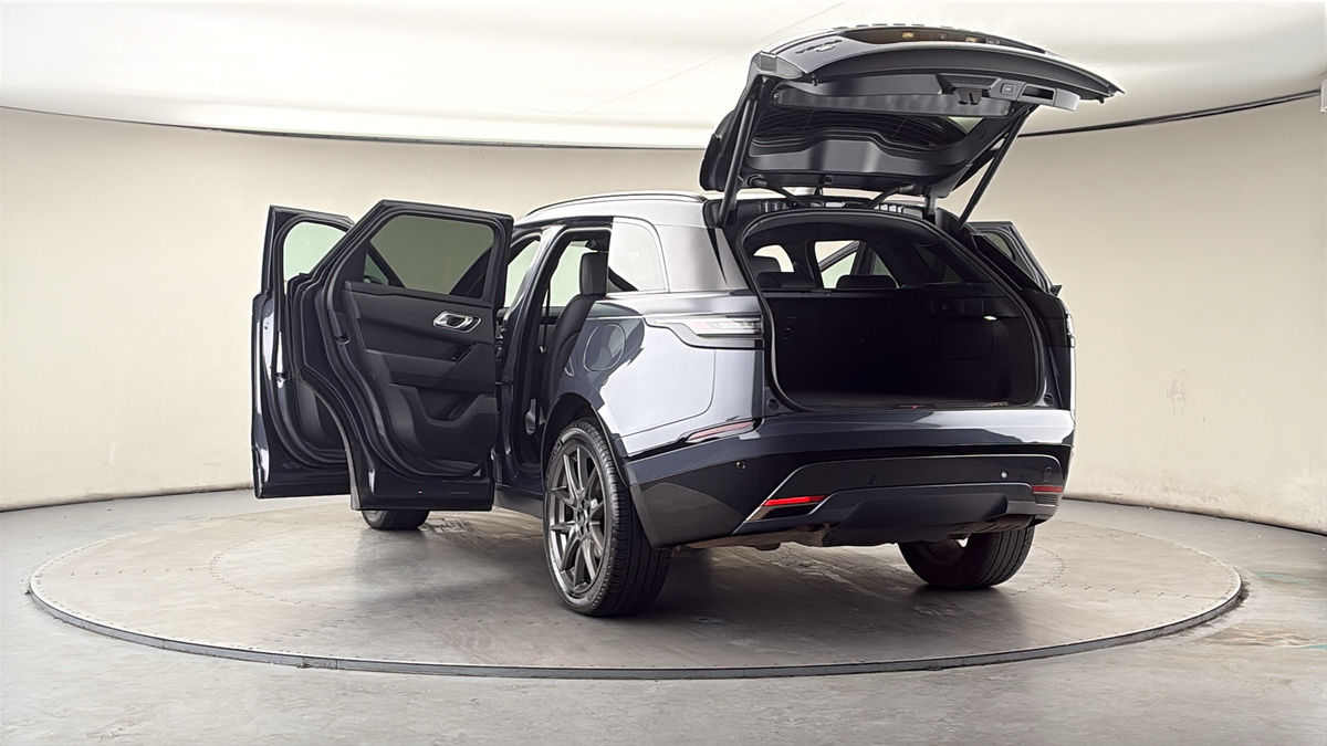 More views of Land Rover Range Rover Velar