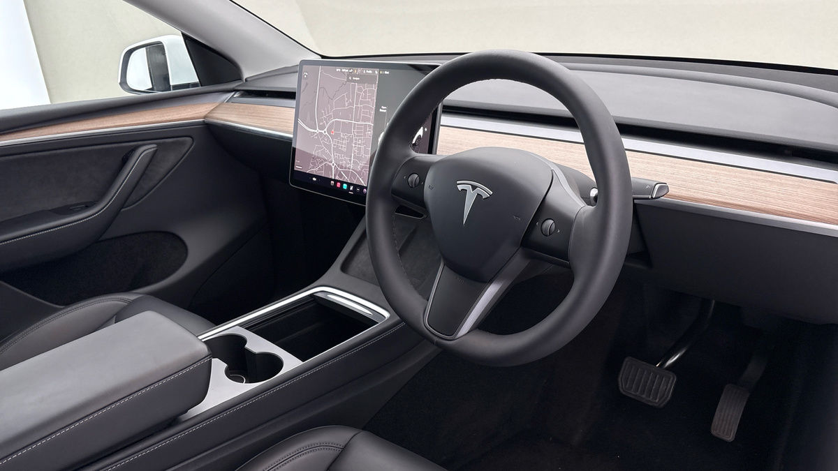 Tesla Model Y Image 5