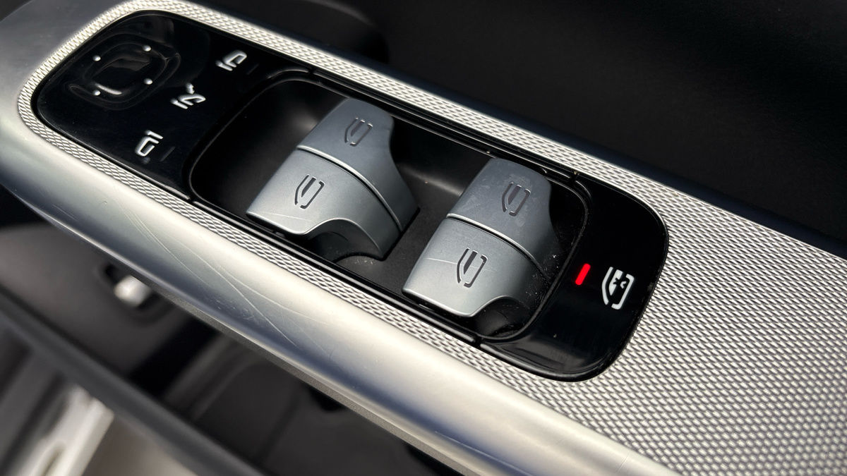 Mercedes-Benz GLC Image 28