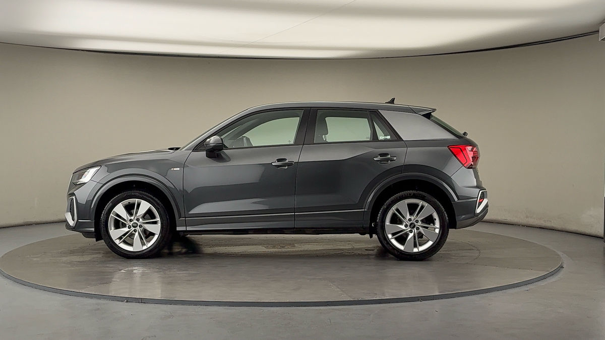 More views of Audi Q2