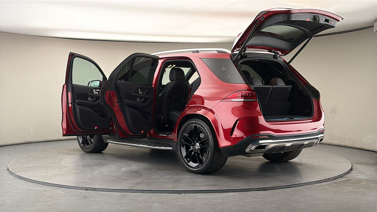 More views of Mercedes-Benz GLE