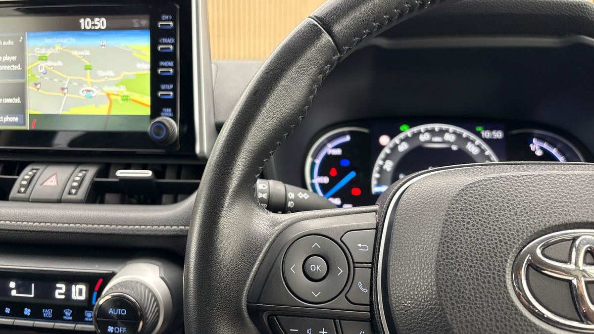 Toyota RAV4 Image 13